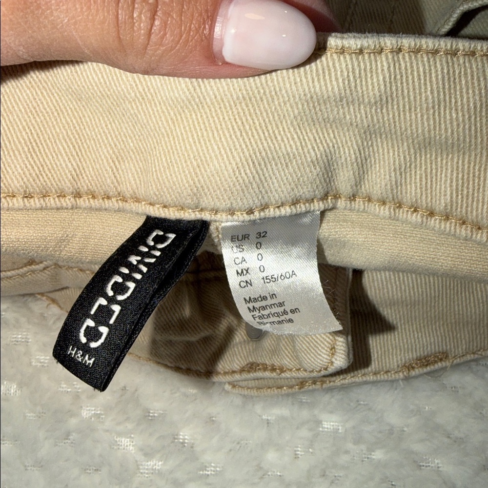 H&M Divided Jeans - Picture 5 of 5